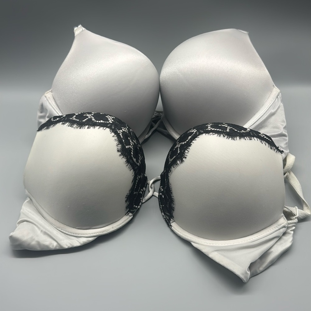 Victorias Secret Bombshell Plunge Bras (set of 2)